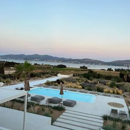 Moderne Mit Pool Und Meerblick Pounda